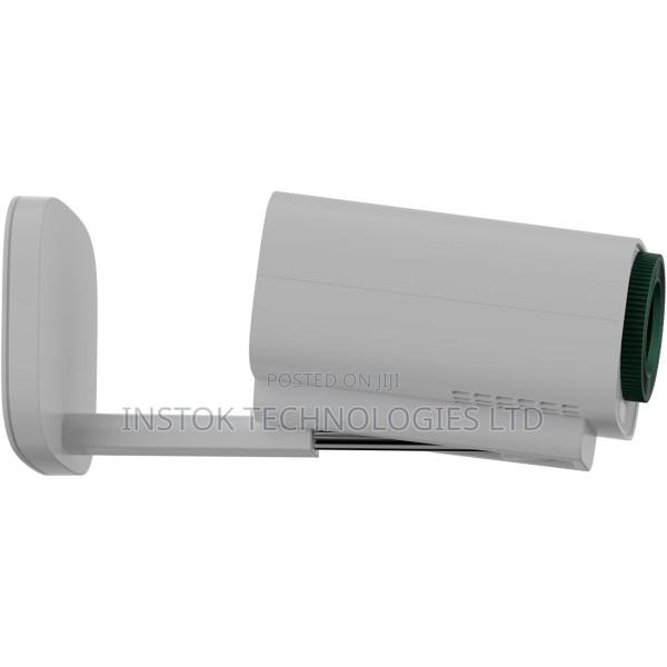 Green Lion Nova 2 Smart Portable Projector - thumbnail 2