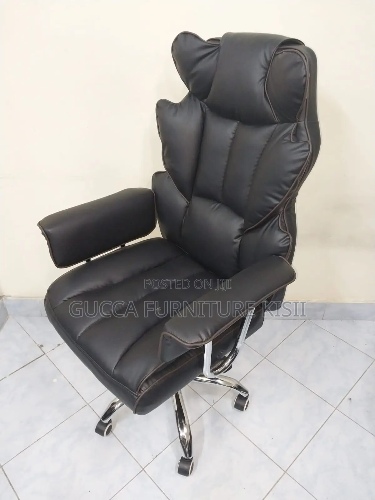 Office Chair; Black Butterfly Leather Office Chair