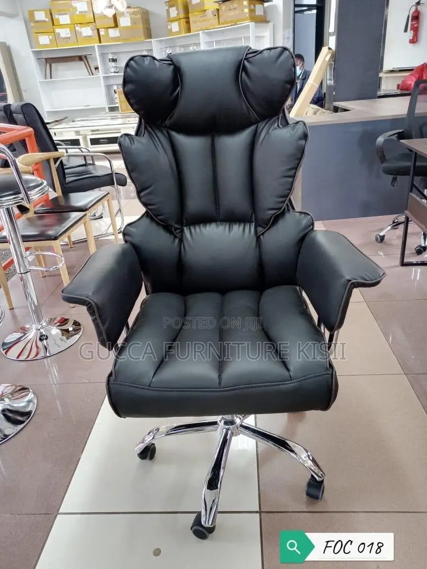 Office Chair; Black Butterfly Leather Office Chair