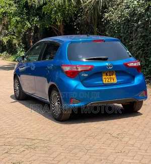 Toyota Vitz 2017 Blue