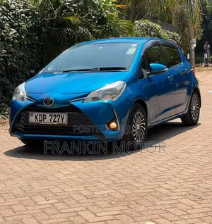Toyota Vitz 2017 Blue