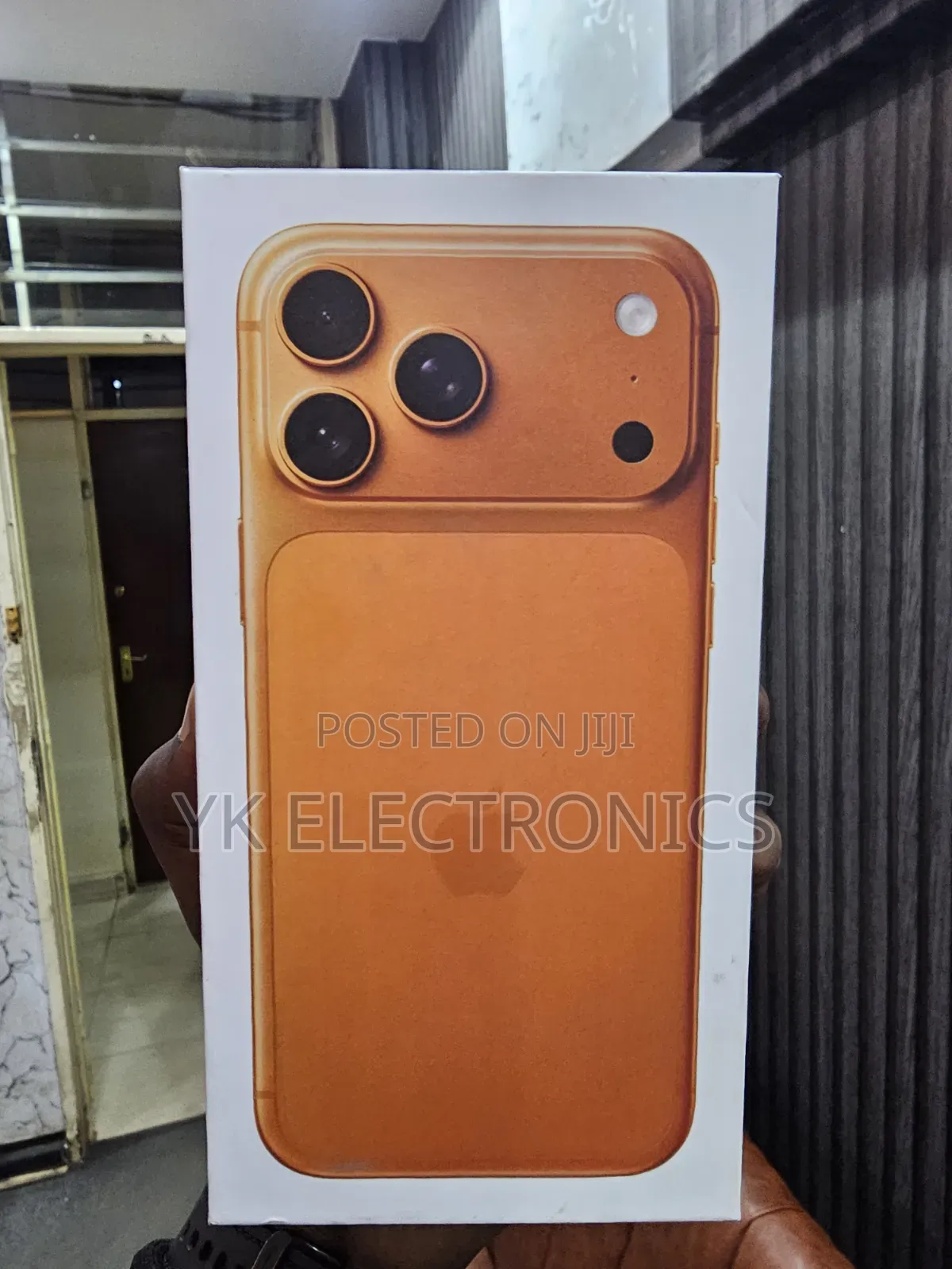 New Apple iPhone 17 Pro Max 256 GB Orange