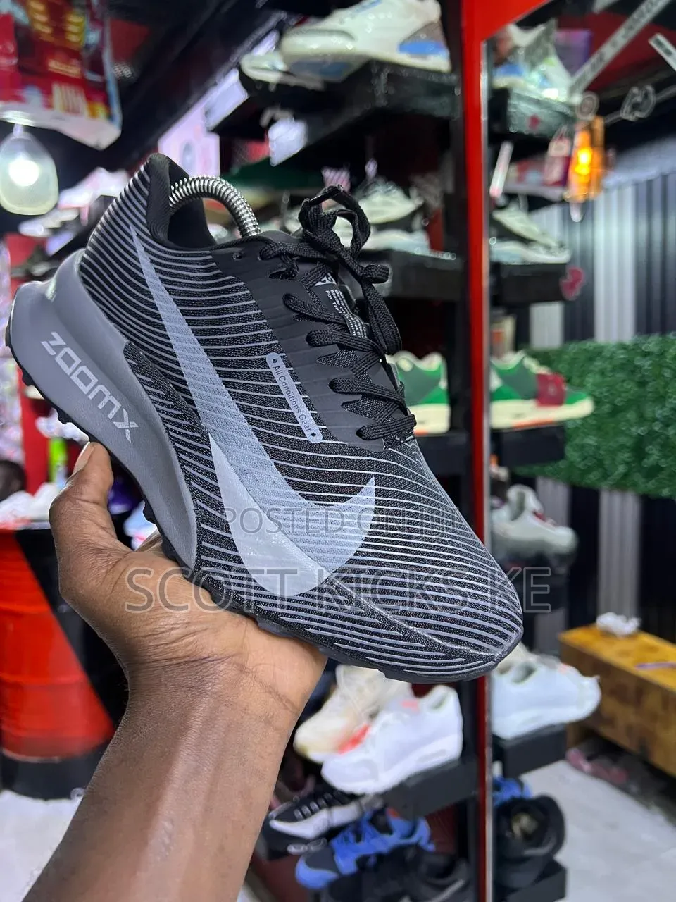 Nike ACG ZoomX Ultrafly “Black/Photon Dust”