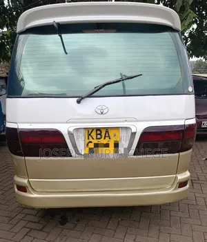 Toyota Regius 1998 White