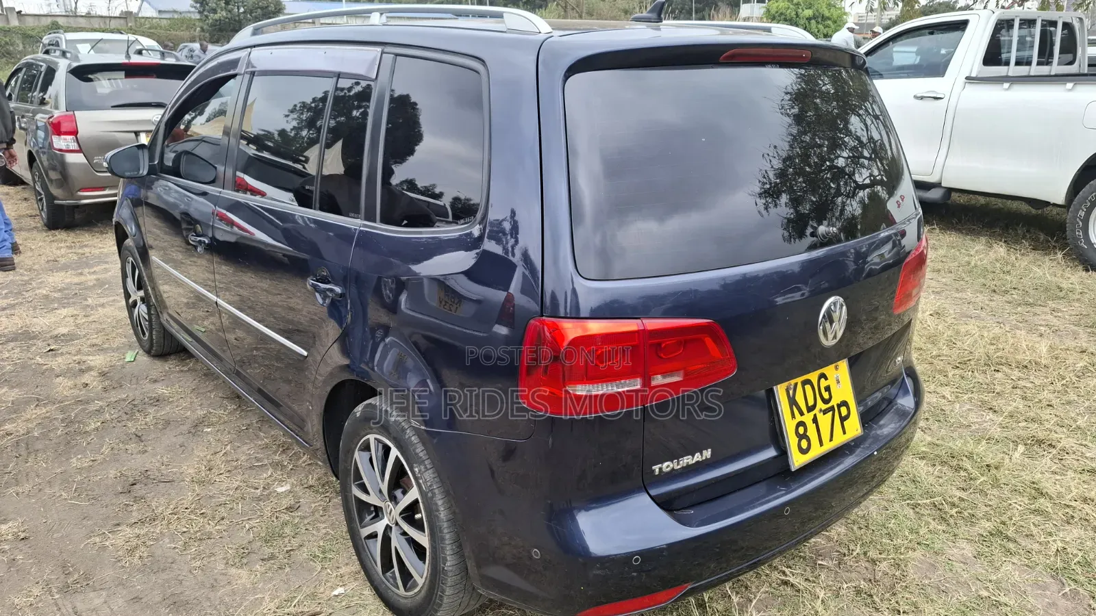 Volkswagen Touran 2015 Blue