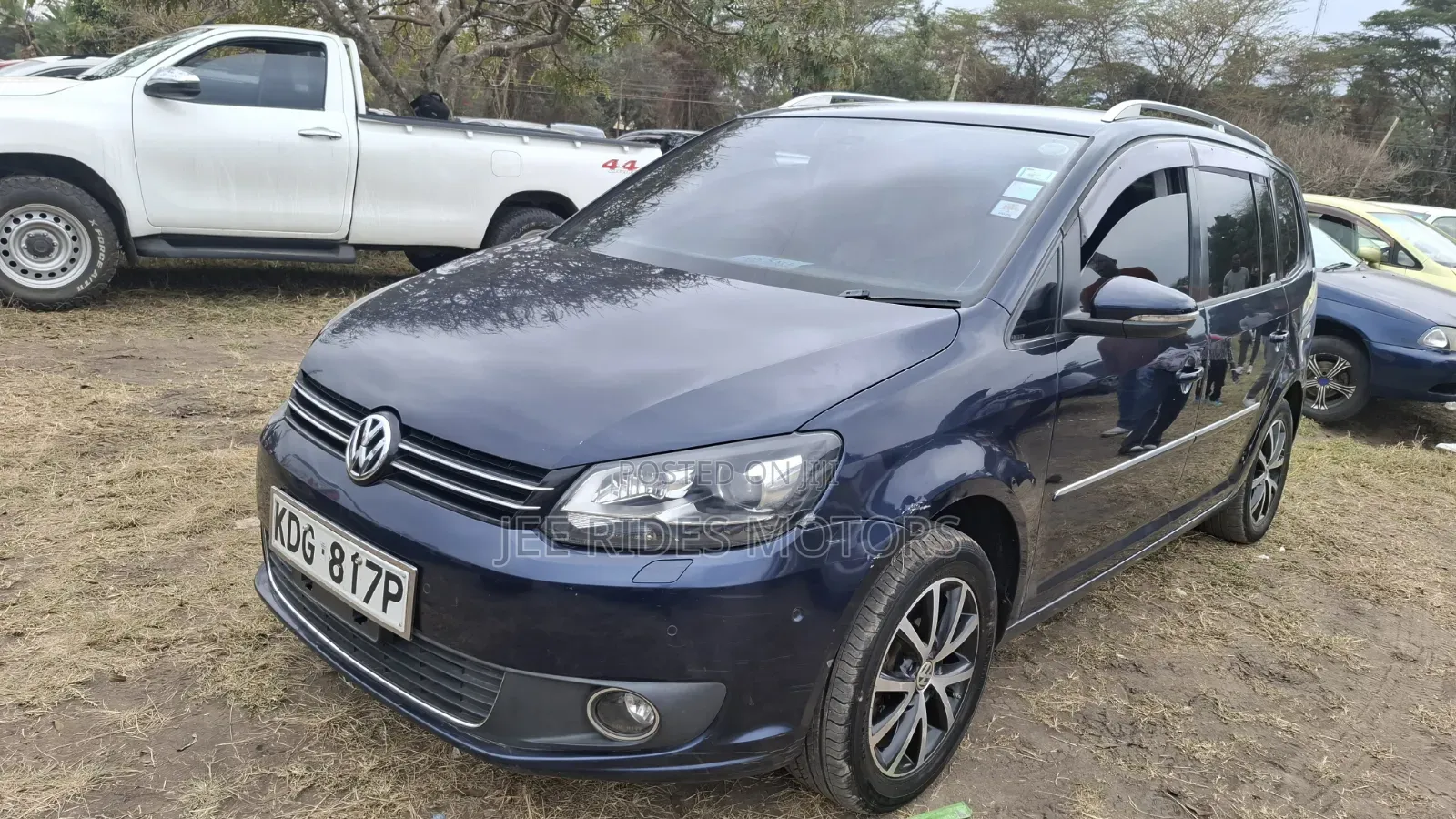 Volkswagen Touran 2015 Blue