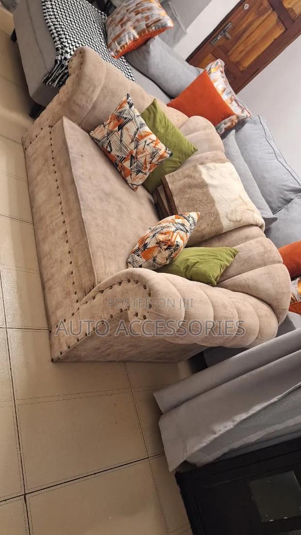 Sofa 2 Seater - thumbnail 3