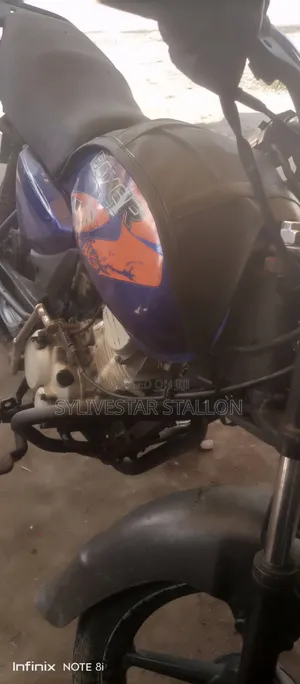 Bajaj Boxer 125 2022 Blue