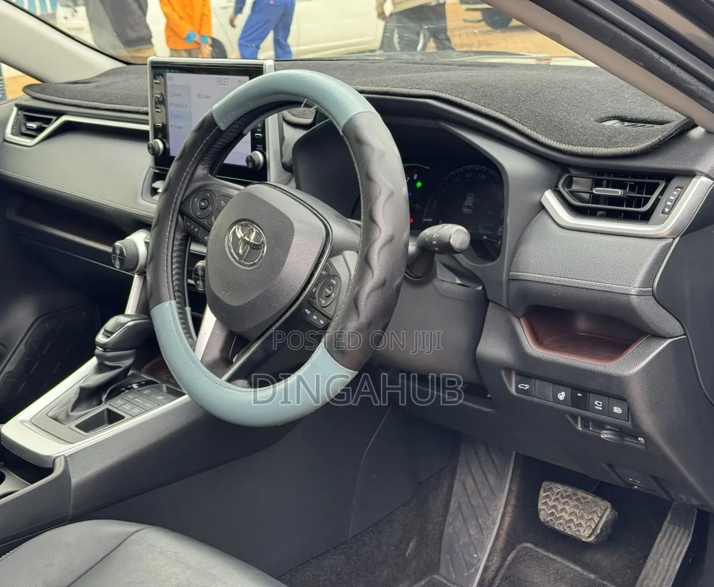 Toyota RAV4 2021 Gray