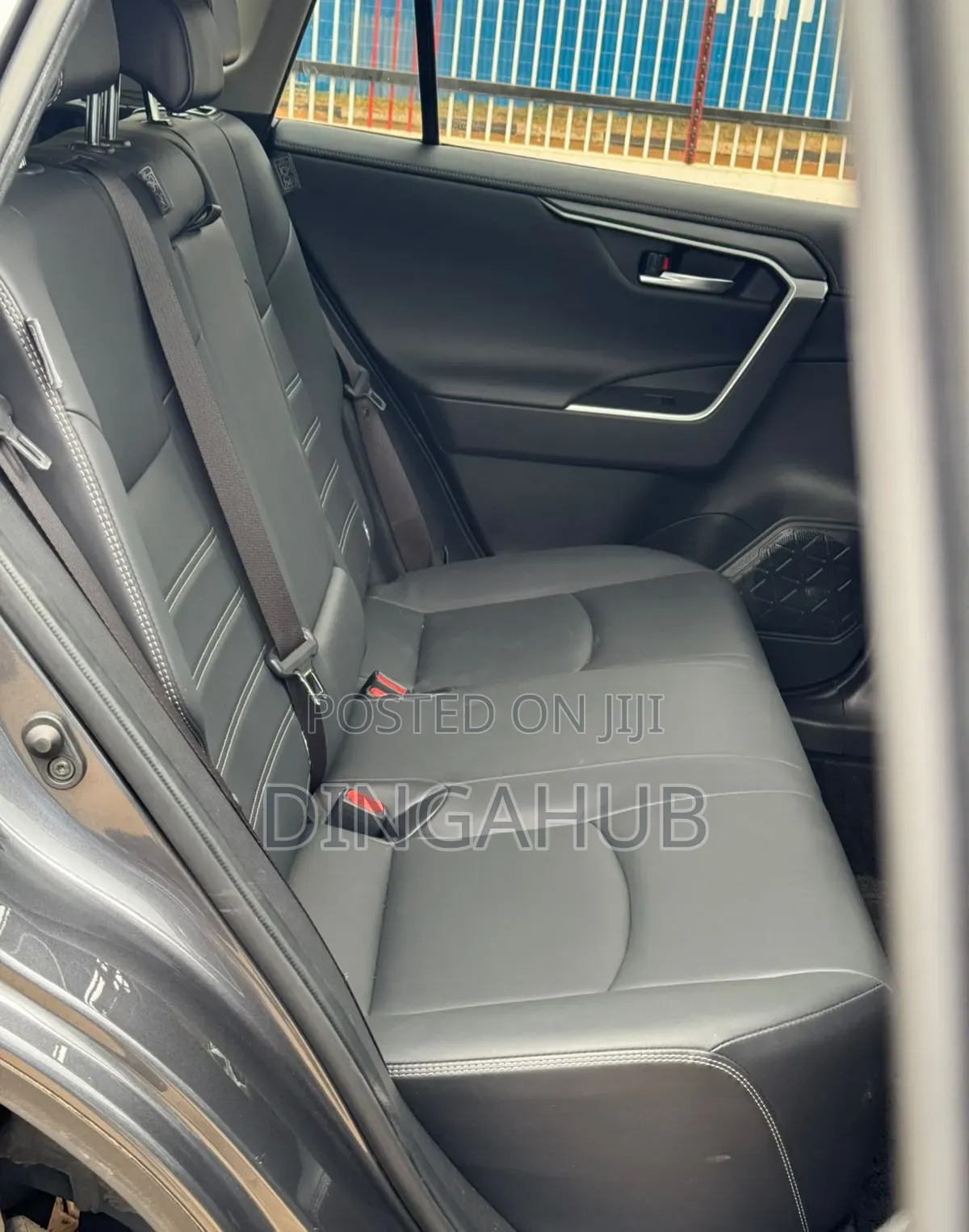 Toyota RAV4 2021 Gray