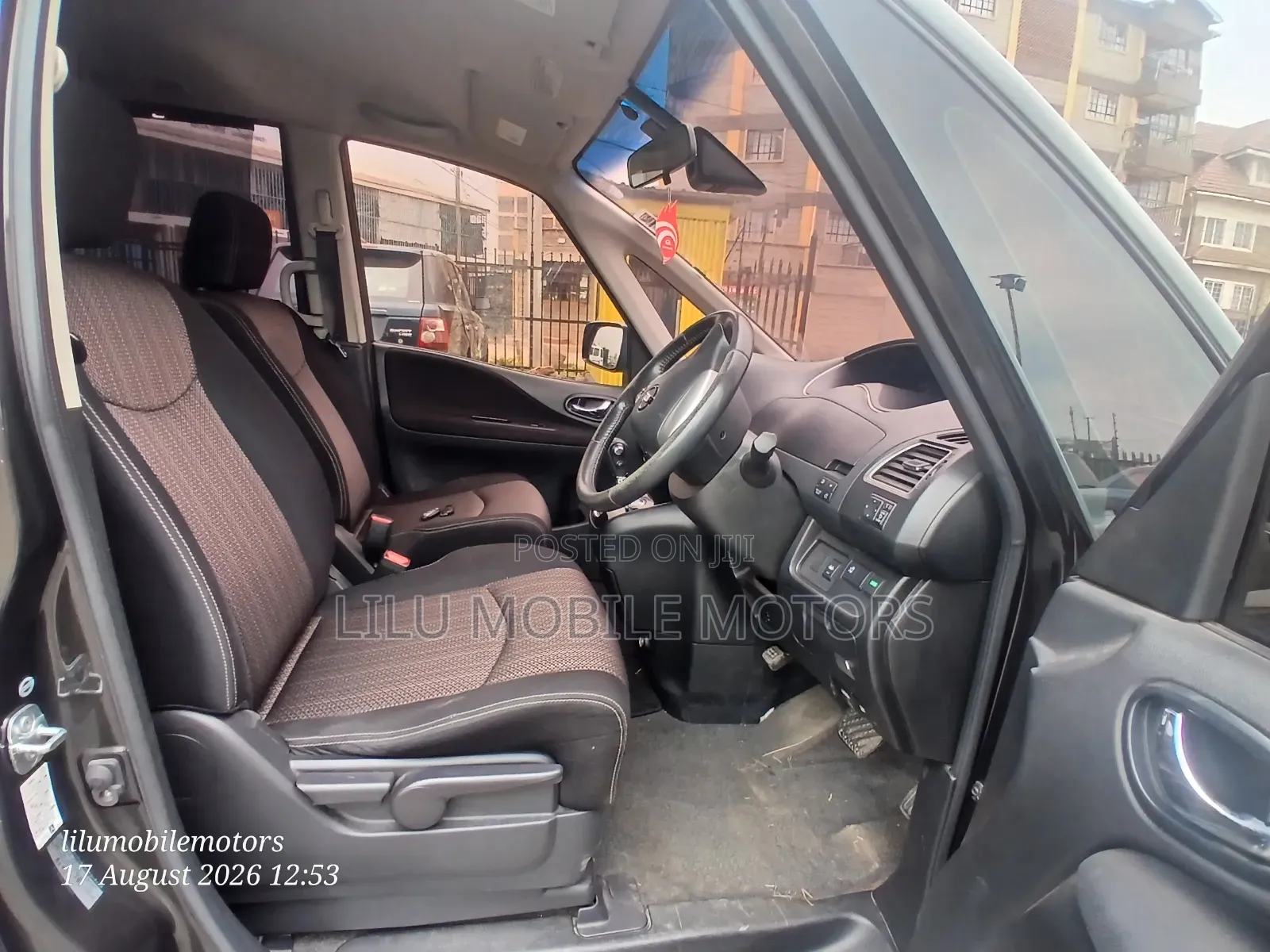 Nissan Serena 2014 Black