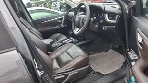 Toyota Fortuner 2019 Gray