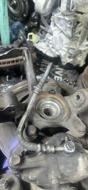 Front Hub B15