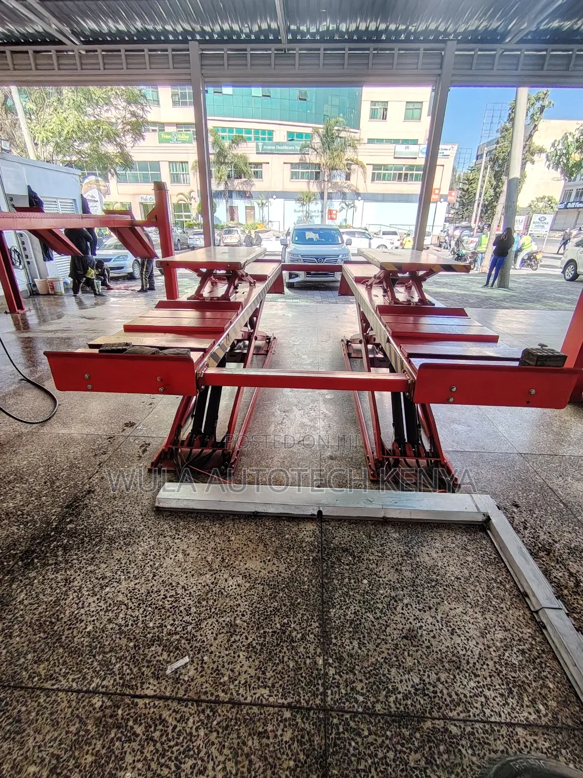 Synchronized Hydraulic System Big Scissor Carlift Machine Sunshine