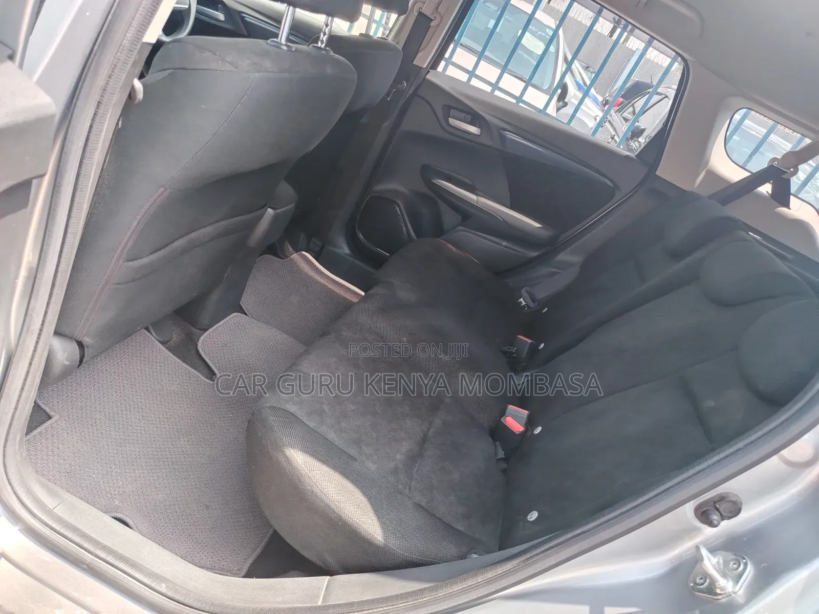 Toyota Corolla Fielder 2019 Silver