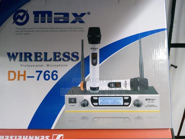 Brand New Max DH-766 Dual Wireless Microphone System
