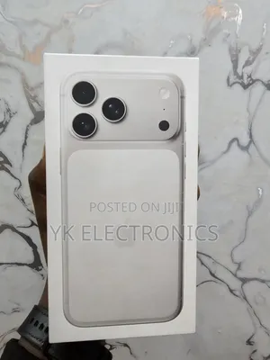 New Apple iPhone 17 Pro Max 256 GB Silver