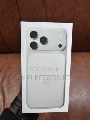 New Apple iPhone 17 Pro Max 256 GB Silver