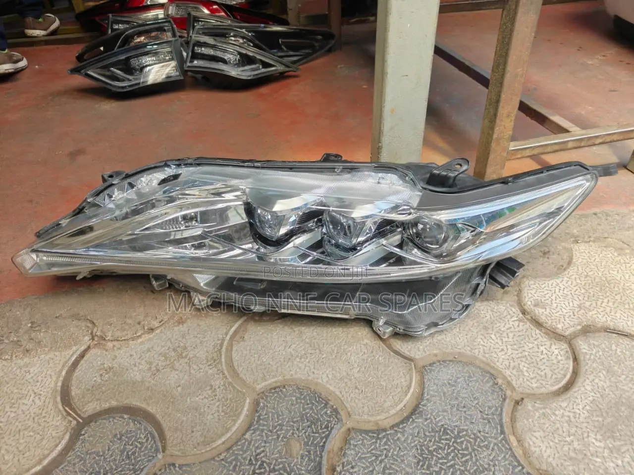 Toyota Harrier 2018 Headlight (192)