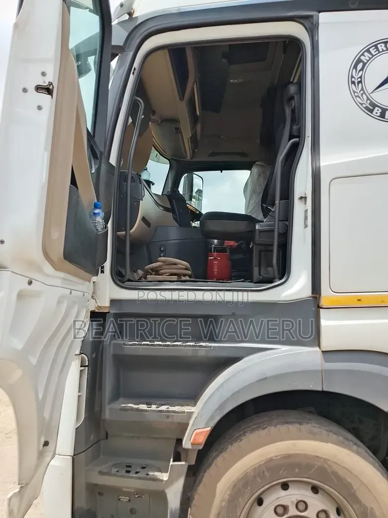 Mercedes Benz Actross Mp2