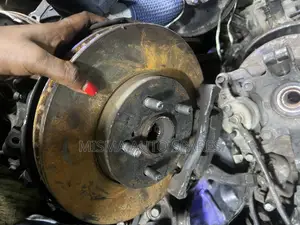Toyota Wish Front Hub
