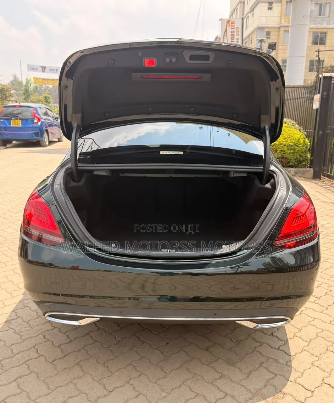Mercedes-Benz C200 2019 Green