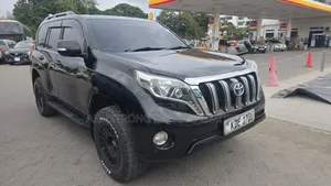 Toyota Land Cruiser 2015 Black