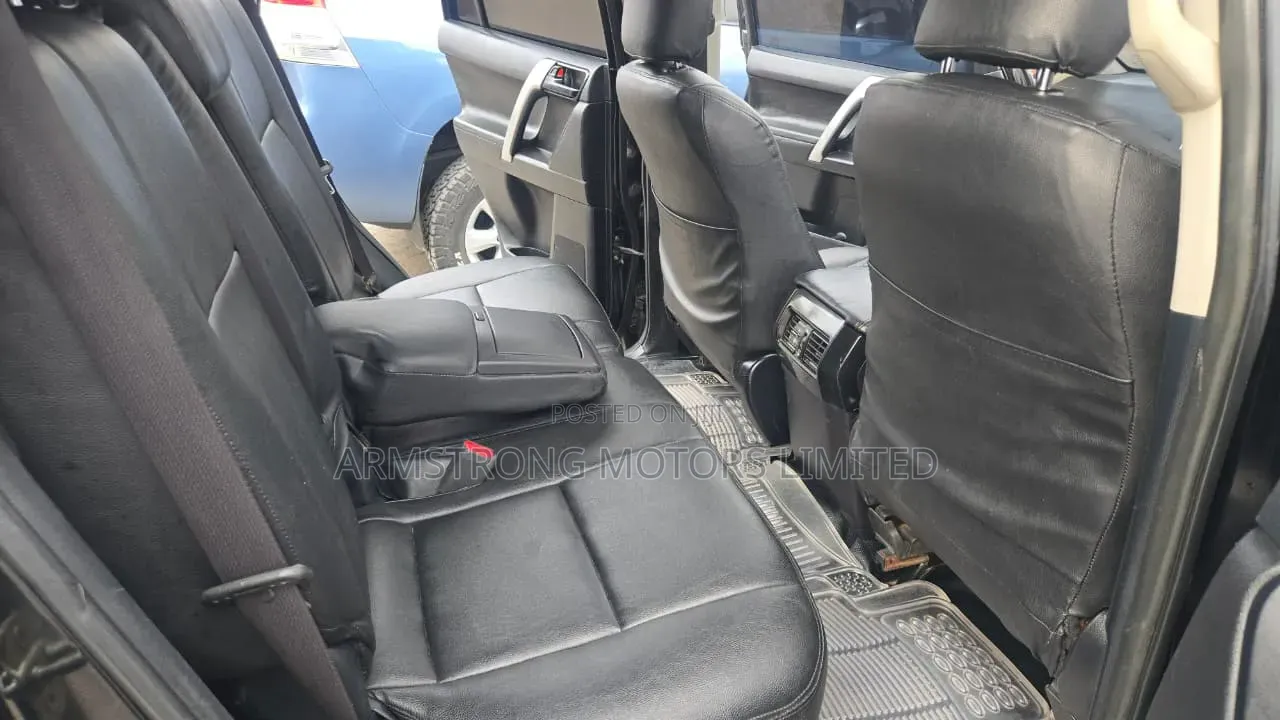 Toyota Land Cruiser 2015 Black