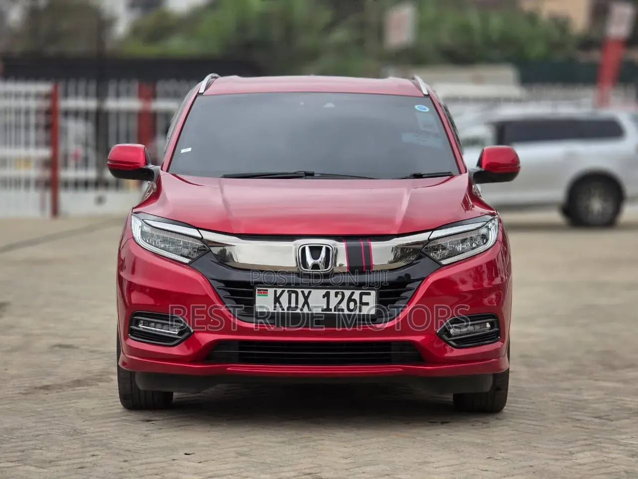 Honda Vezel 1.5 Hybrid 2WD 2018 Red