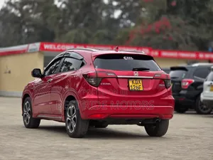 Honda Vezel 1.5 Hybrid 2WD 2018 Red