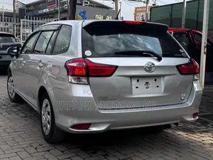 Toyota Corolla Fielder 1.5 Petrol FWD 2019 Silver
