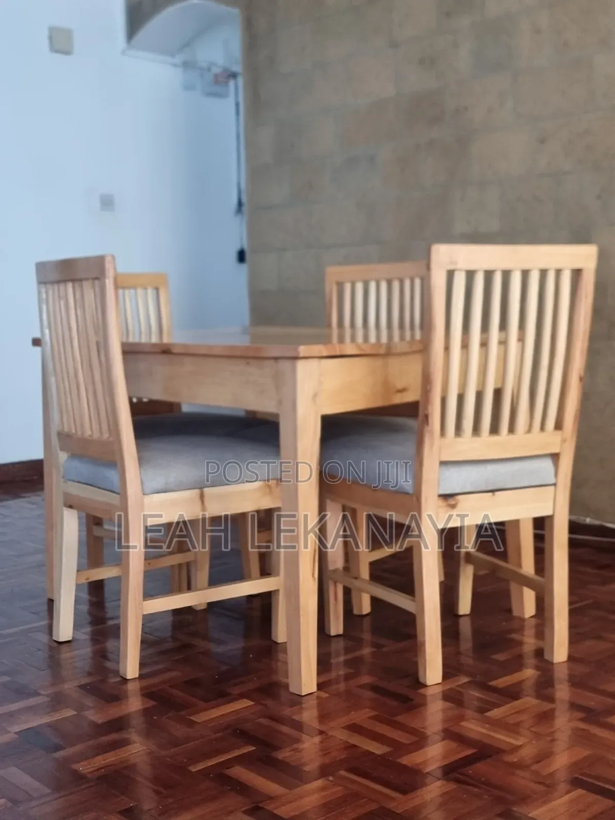 Wooden Dinning Table