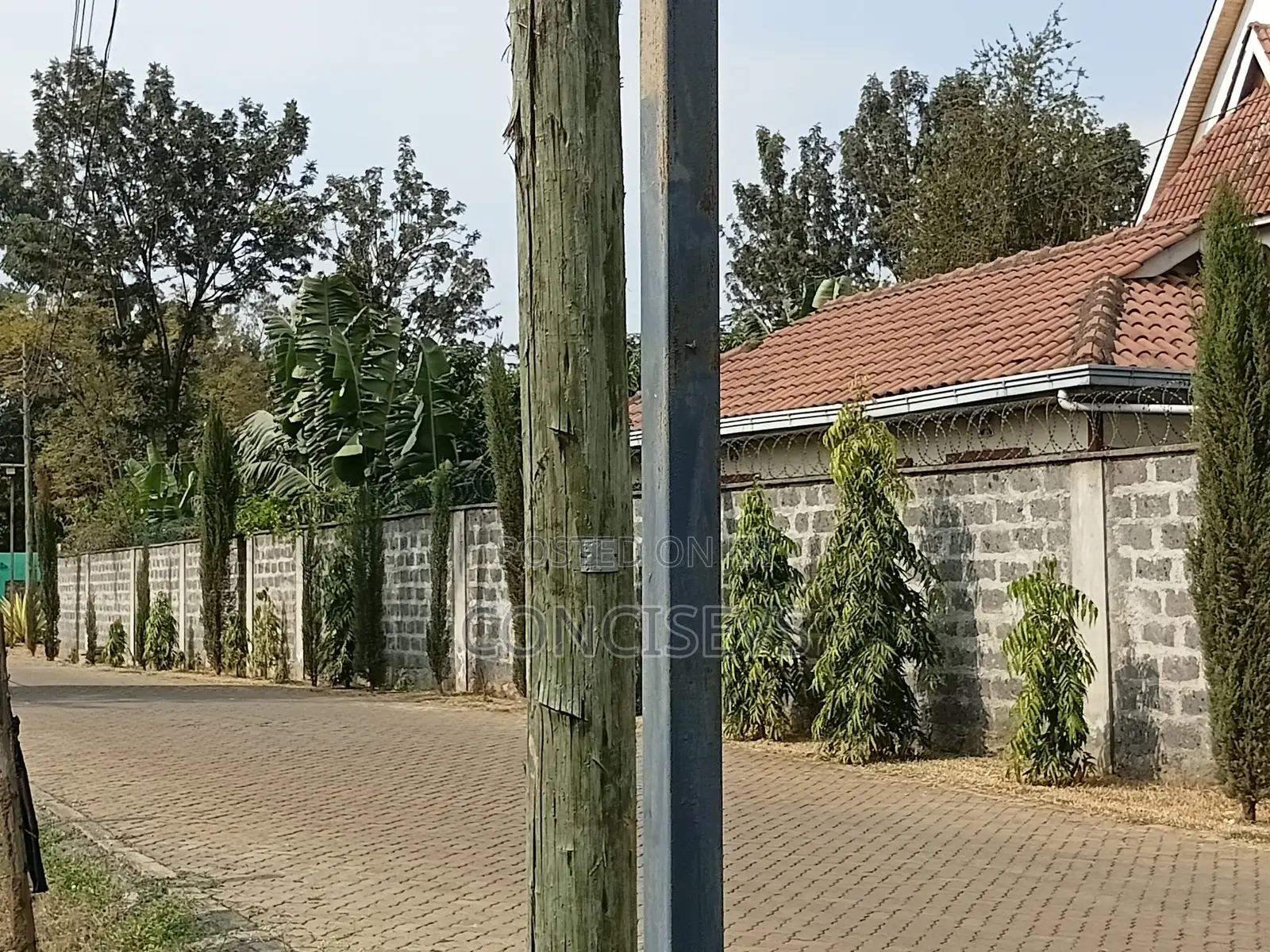 0.5 Acre Thome 5 1st Mugumoini Nairobi Ksh40m