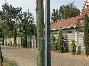 0.5 Acre Thome 5 1st Mugumoini Nairobi Ksh40m