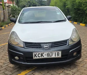 Nissan Advan 2009 White