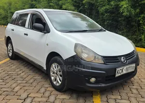 Nissan Advan 2009 White