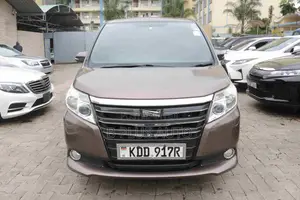 Toyota Noah 2014 Brown