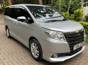 Toyota Noah 2016 Silver