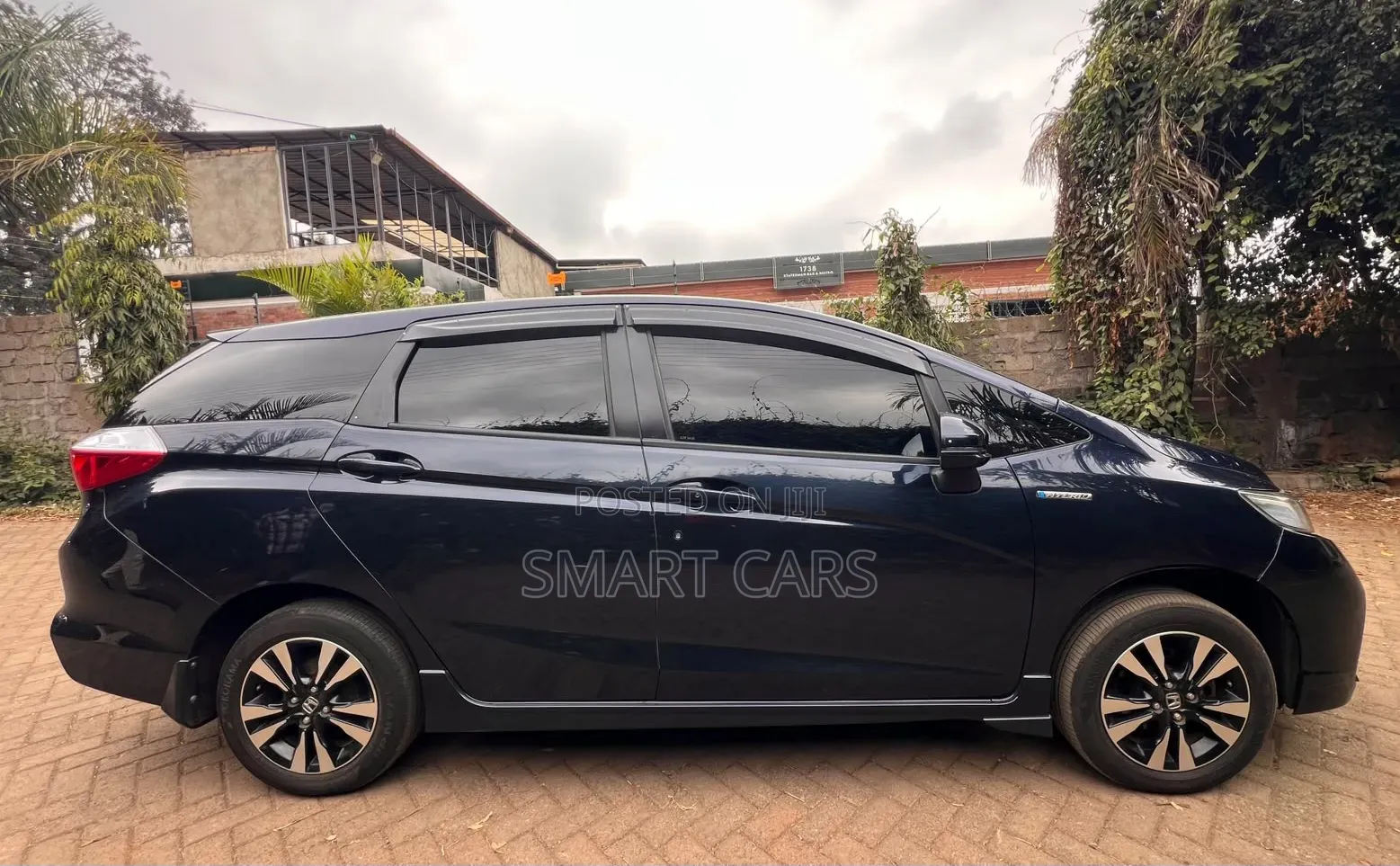 Honda Fit Shuttle 2018 Blue
