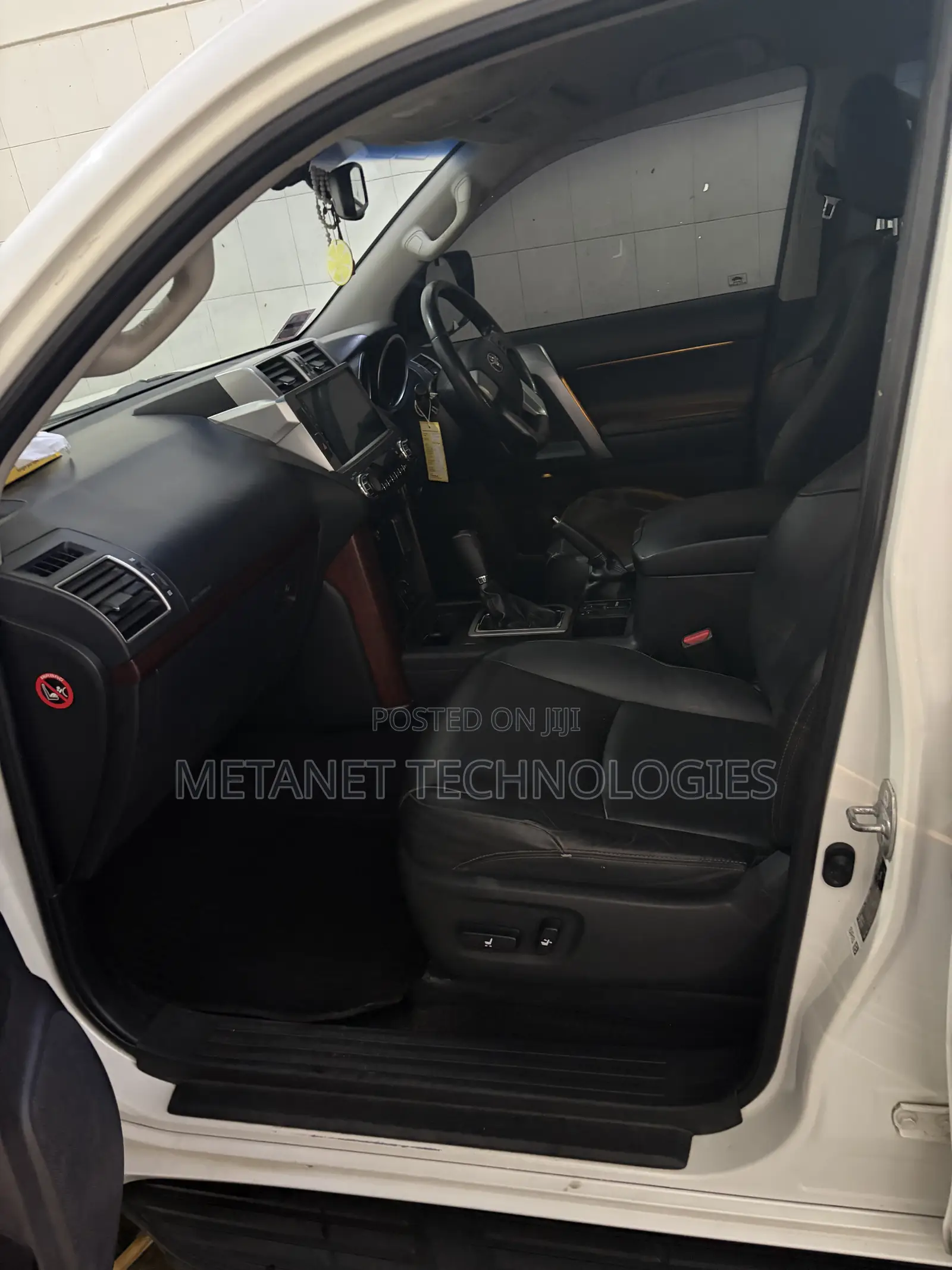 Toyota Land Cruiser Prado 2014 White