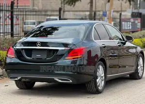 Mercedes-Benz C200 2019 Green