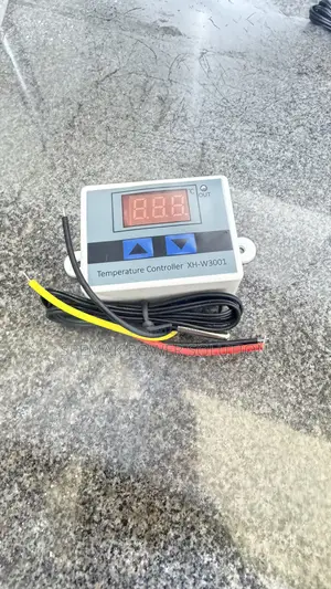 Digital Temperature Controller ( Thermostat Control)XH-W3001