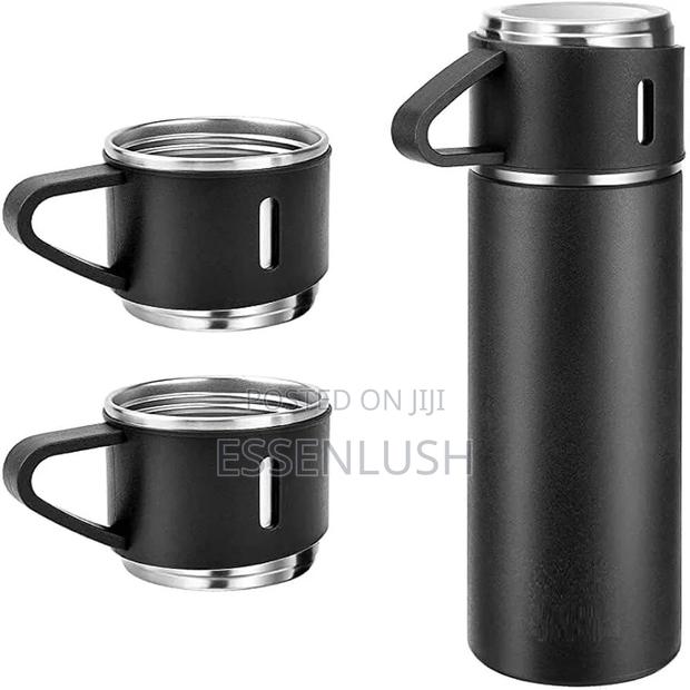 Premium 500ml Vacuum Flask Gift Set (Includes 3 Cups) - thumbnail 3