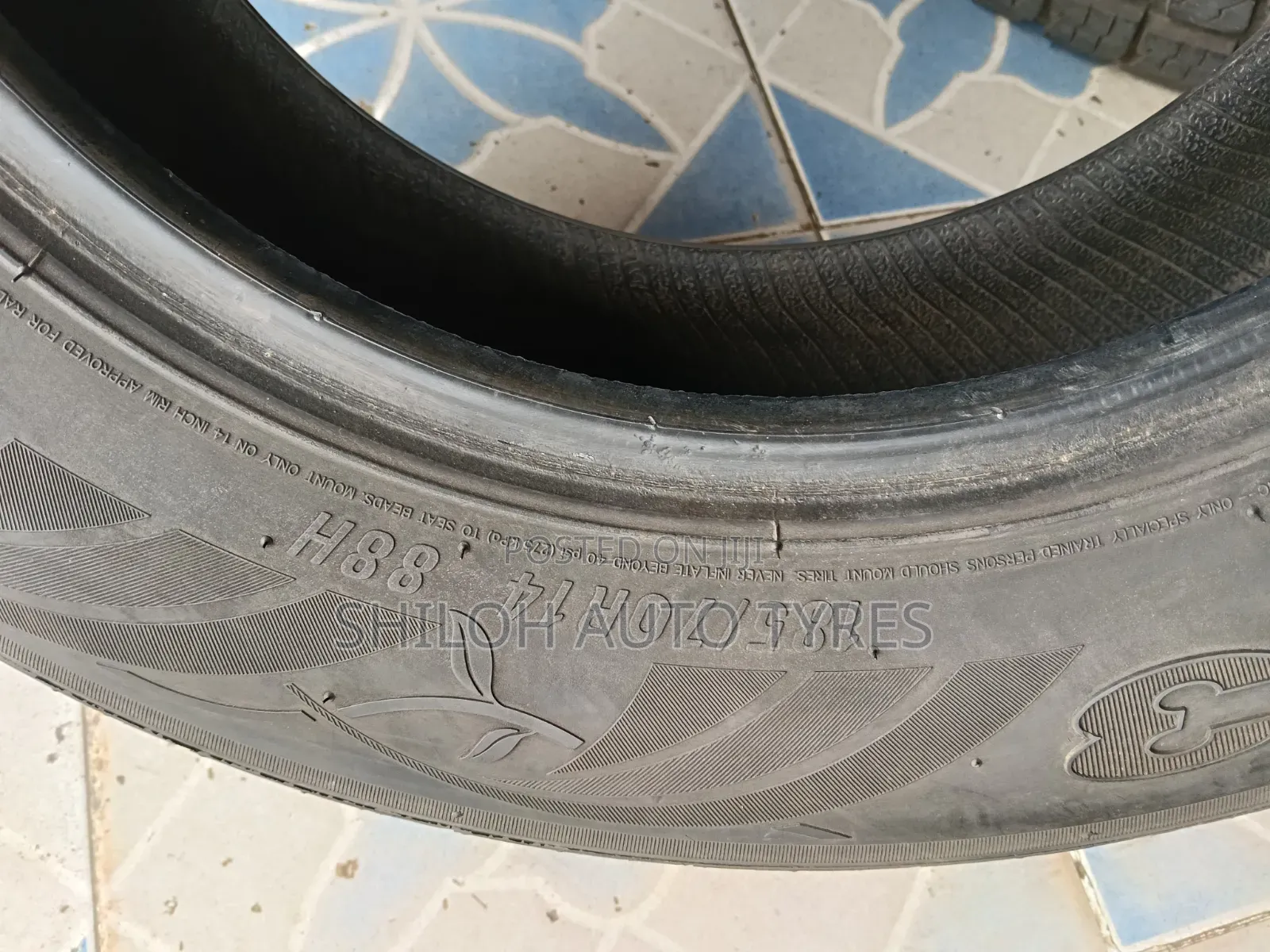 Maxxis 185/70r14 Used