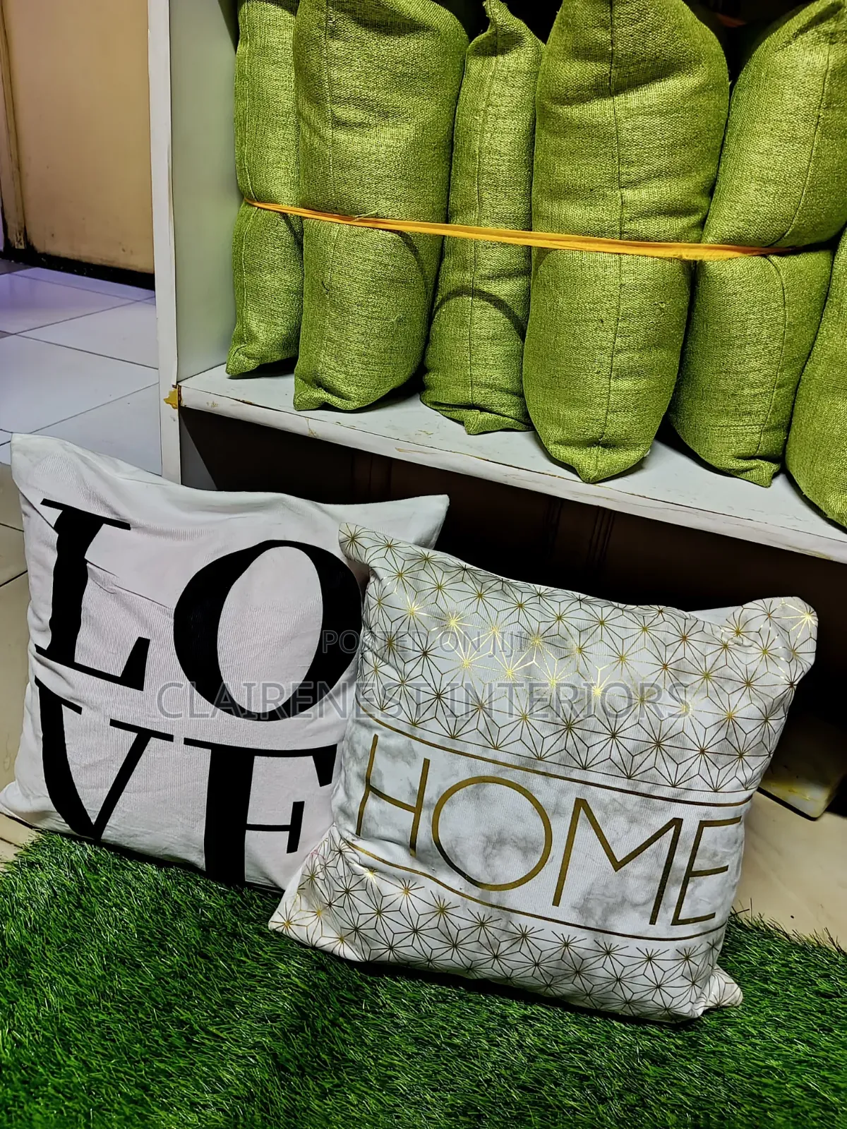 Add Style, Softness and Comfort With Beautiful Throw Pillows