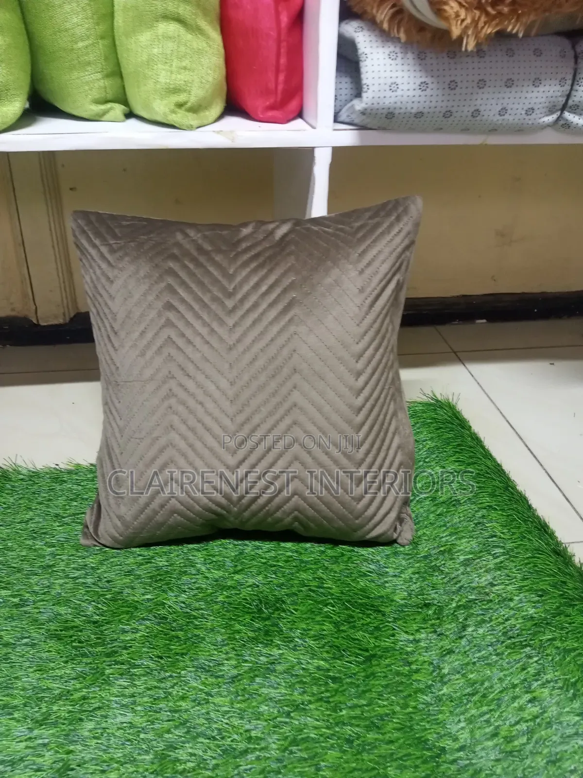 Add Style, Softness and Comfort With Beautiful Throw Pillows