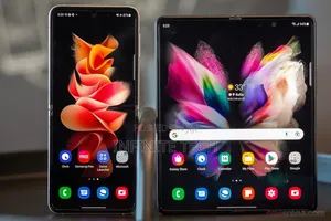 New Samsung Galaxy Z Fold 3 256 GB Black