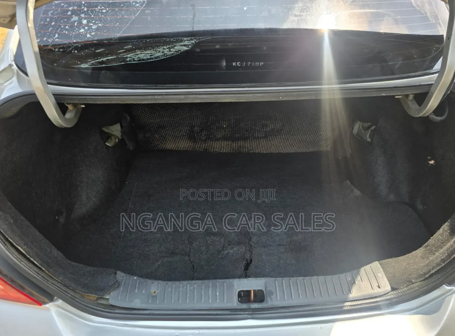 Nissan Tiida 2010 Silver