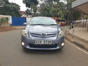 Toyota Auris 2011 Gray