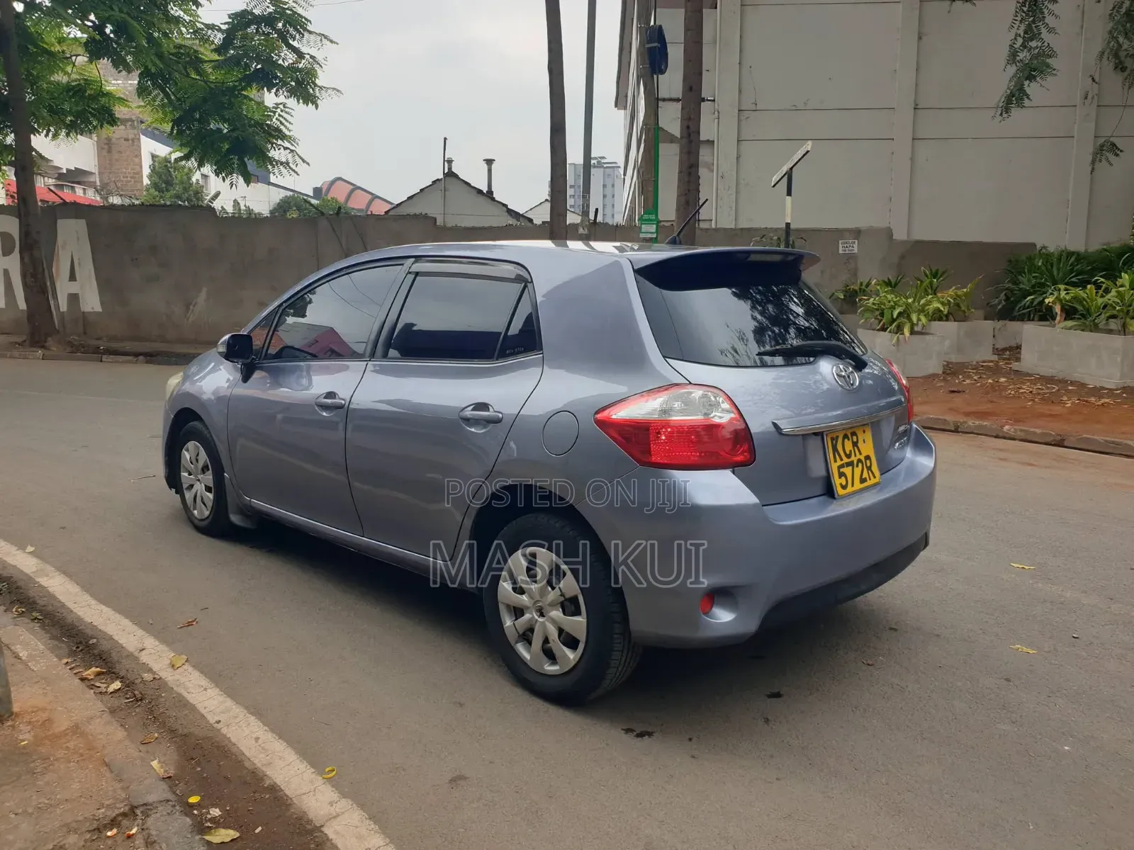 Toyota Auris 2011 Gray